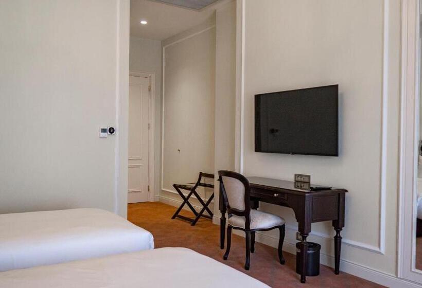 اتاق لوکس, Anim Boutique