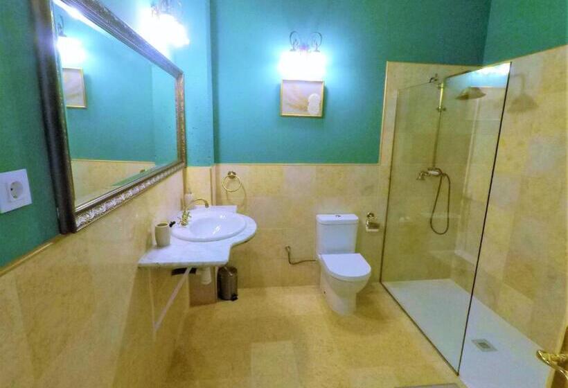 חדר סטנדרט, Castell Granadella