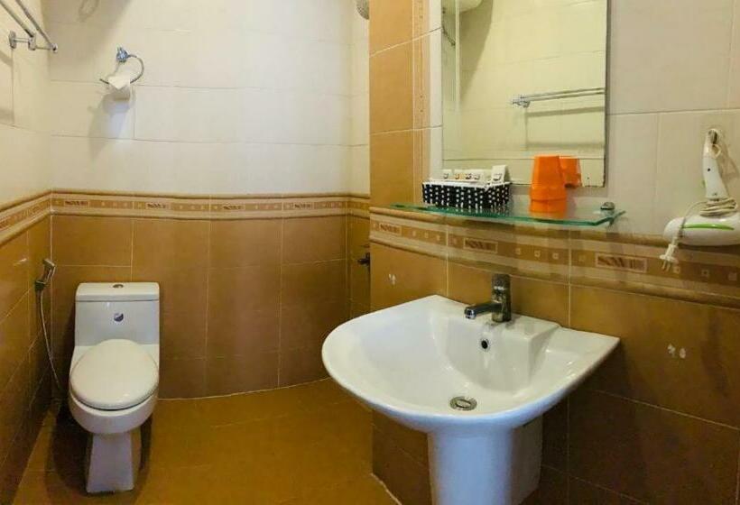 اتاق استاندارد با تخت بزرگ, Whale