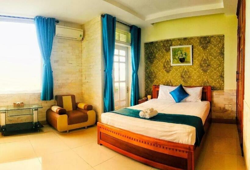 اتاق استاندارد با تخت بزرگ, Whale