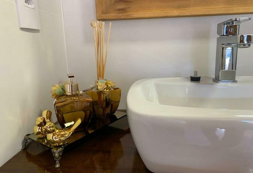 اتاق لوکس, Chão De Estrelas Cabanas