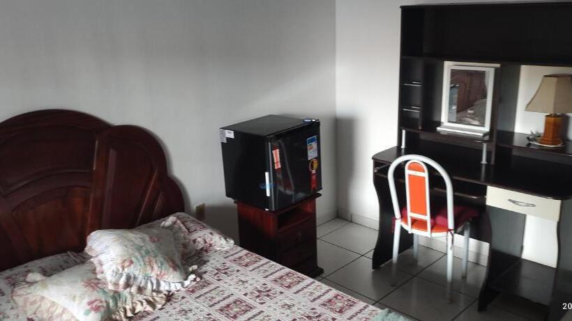 스위트, Pé Na Areia