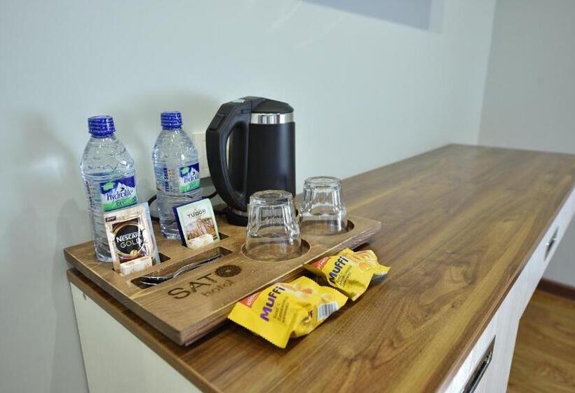 Habitació Triple Estàndard, Sato Hotel Tashkent