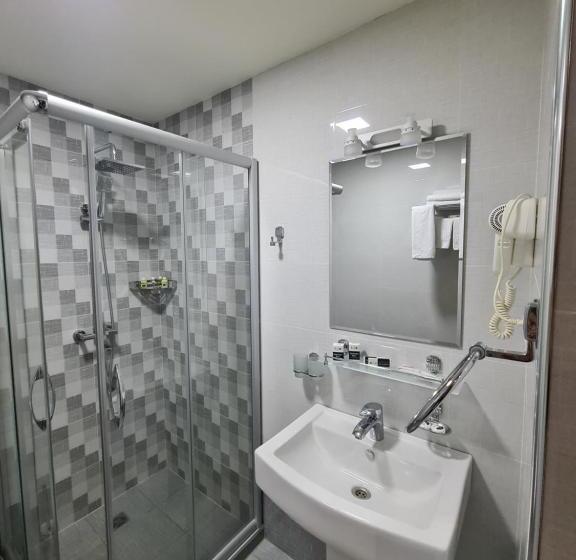 Junior Suite amb Balconada, Sato Hotel Tashkent