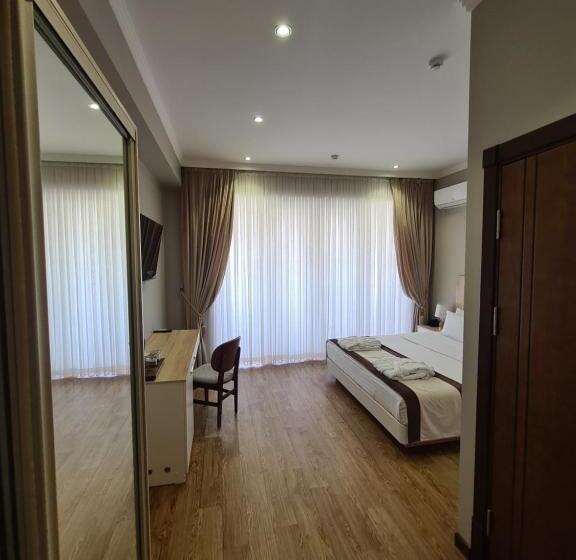 Junior Suite amb Balconada, Sato Hotel Tashkent