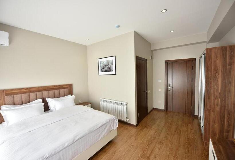 Junior Suite amb Balconada, Sato Hotel Tashkent