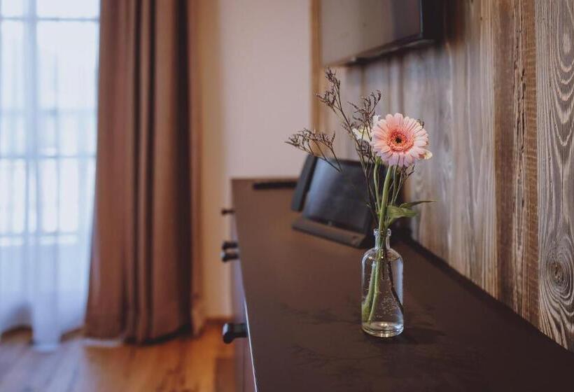 سوییت, Zaglgut Hotel Chalet Wellness Panoramic View, Ski In Ski Out To Kitzsteinhorn