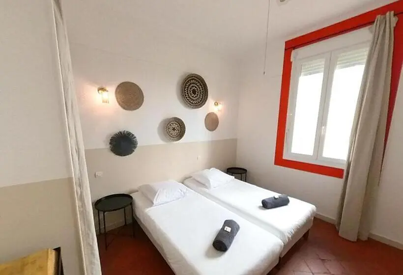 バス共有のスタンダードルーム, La Casa Dina