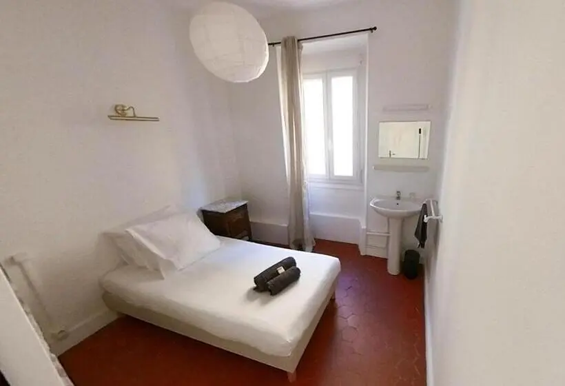 バスルーム共有のシングルスタンダード, La Casa Dina