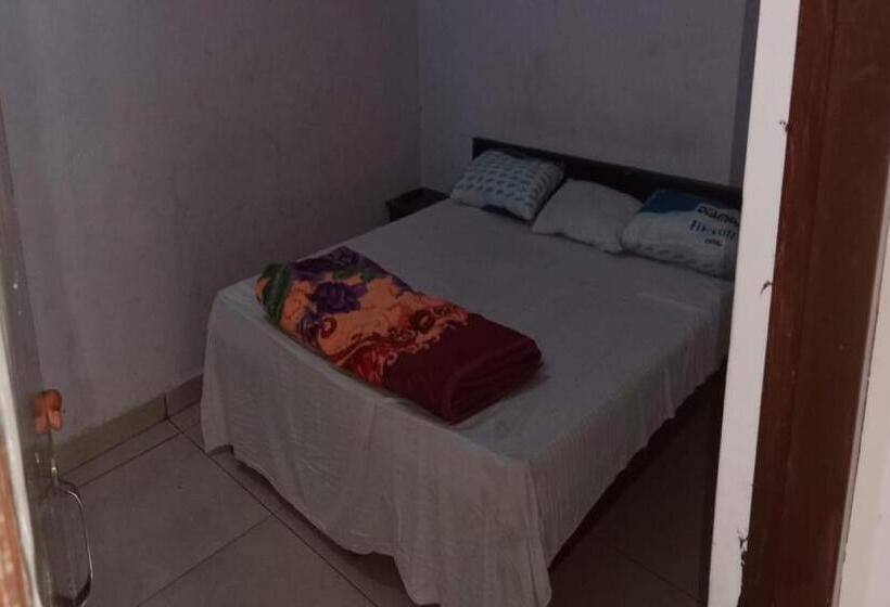 三人经典房间, Oyo 86189 Glaxy