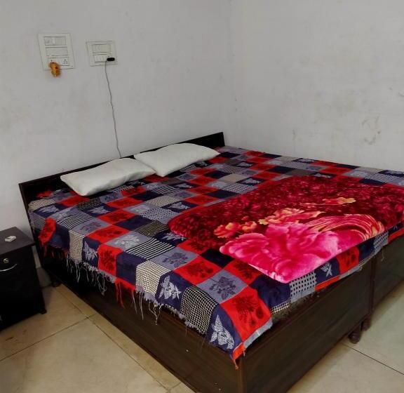 三人经典房间, Oyo 86189 Glaxy