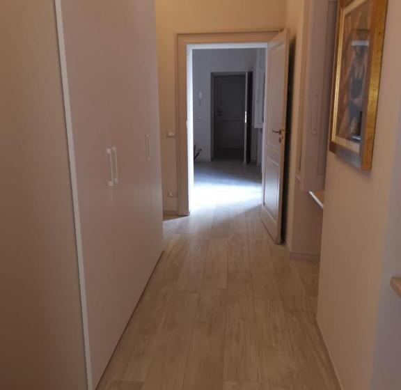 דירת חדר, Olivola Apartments