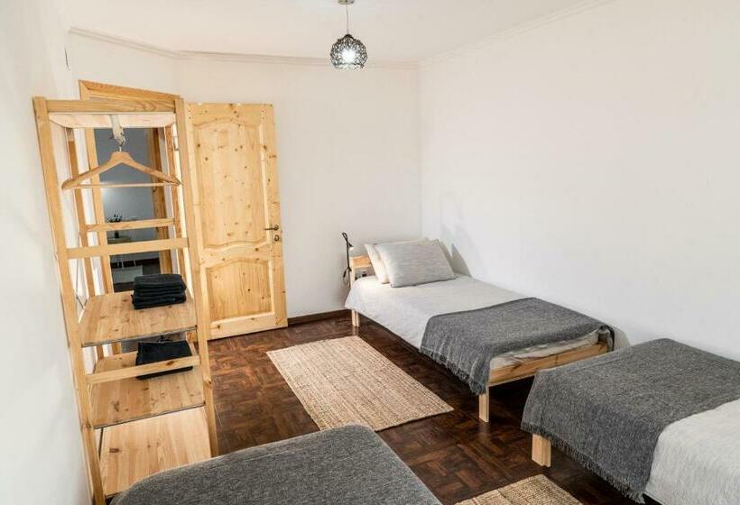 اتاق استاندارد سه تخته با چشم‌انداز, Modern Loft Lighthouse