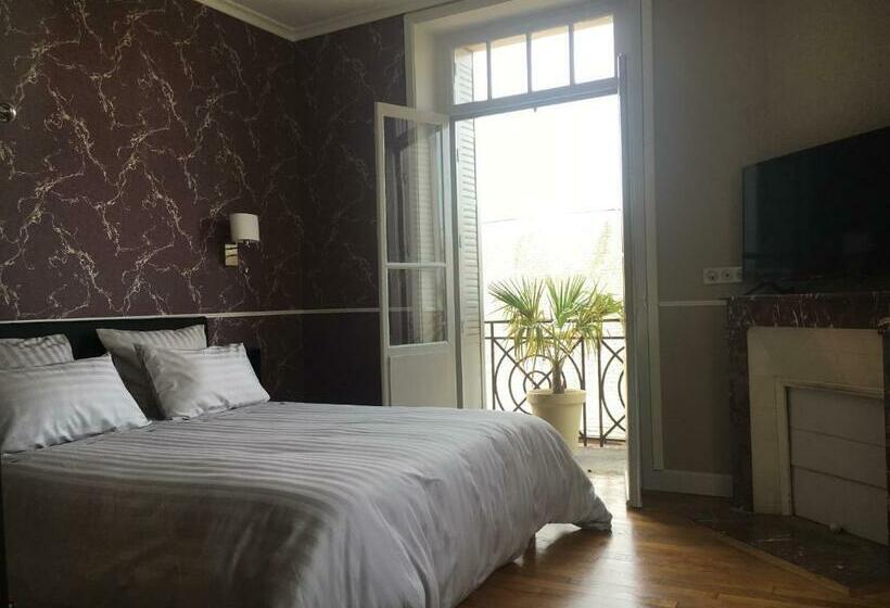 غرفة قياسية مطلّة علي الحديقة, Les Roches Bleues