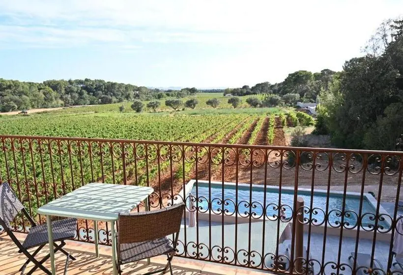 デラックスルーム, Sous Les Pins Gîtes Et Chambres D Hôtes