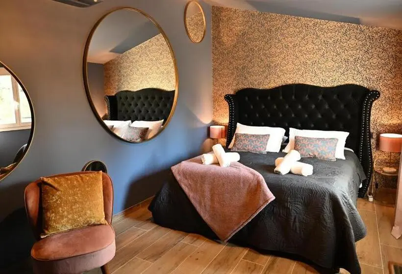 スタンダードルーム, Sous Les Pins Gîtes Et Chambres D Hôtes
