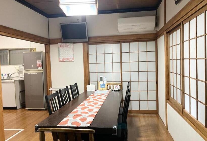 バスルーム共有のトリプルスタンダード, Waraku No2,guesthouse Near Kix