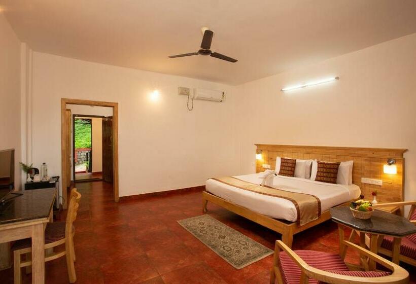 小室, The Porcupine Castle Resort