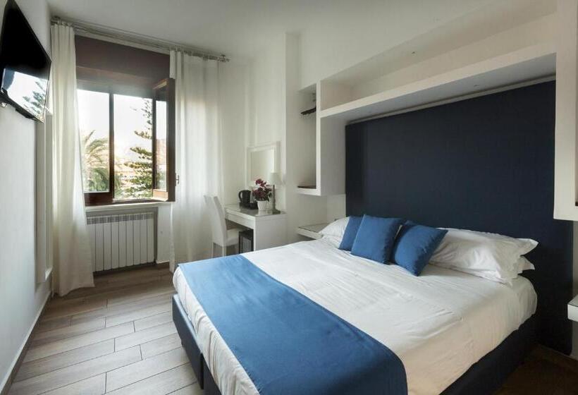 اتاق استاندارد, Central Plaza Sorrento Coast