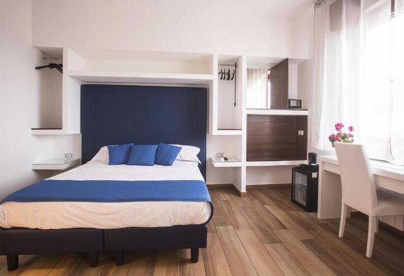 اتاق استاندارد, Central Plaza Sorrento Coast