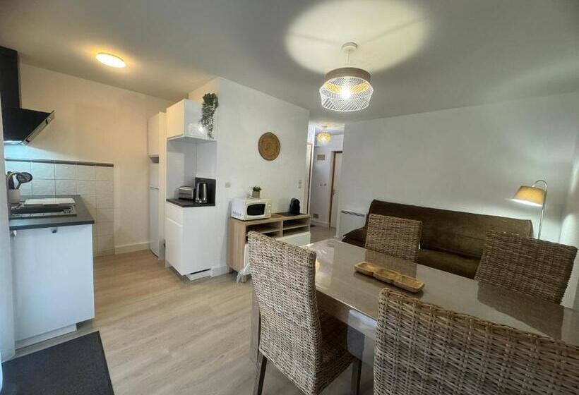 منزل غرفتين نوم, Mélisande Au Pays Des Orjouliers