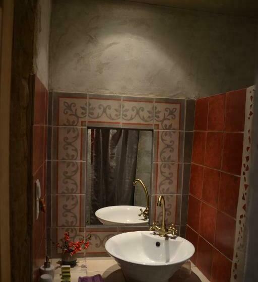 Номер Стандарт Вид на Сад, La Voureyline