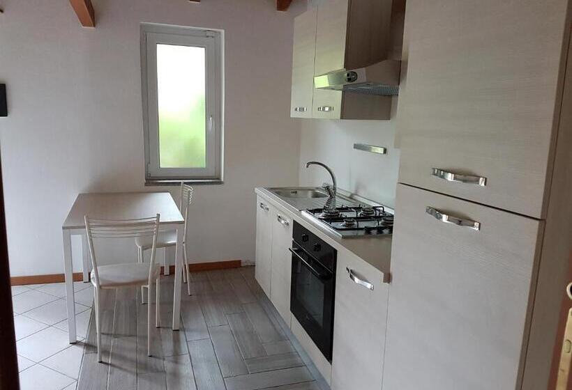 Номер Стандарт Вид на Сад, Agriturismo Campo Dei Fiori