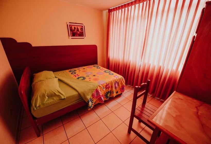 패밀리 룸, Las Viñas