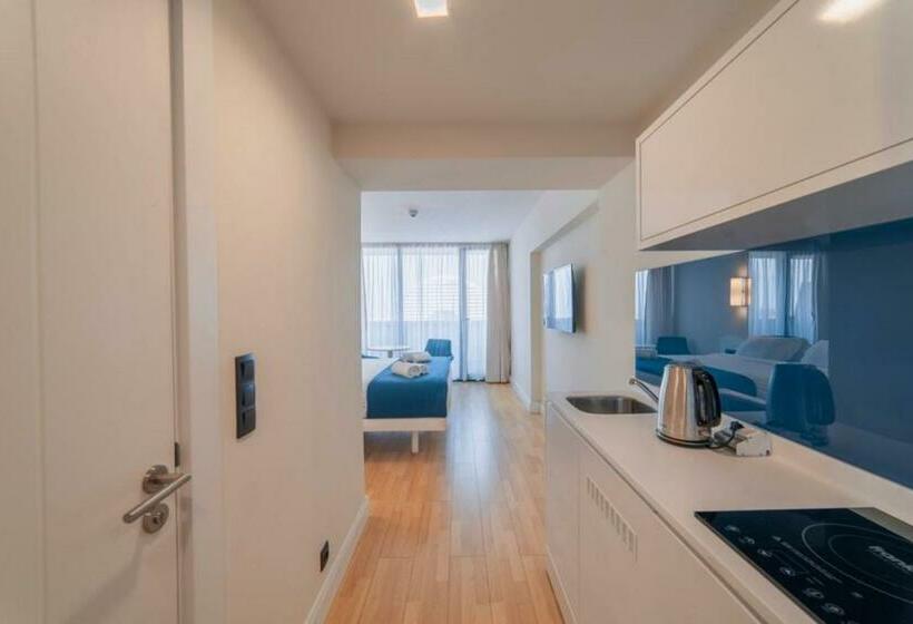 استودیوی استاندارد با چشم‌انداز دریا, Orbi City Business Class Apart