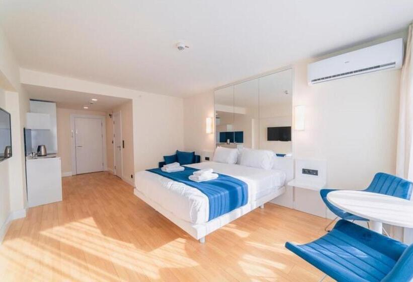 استودیوی استاندارد با چشم‌انداز دریا, Orbi City Business Class Apart