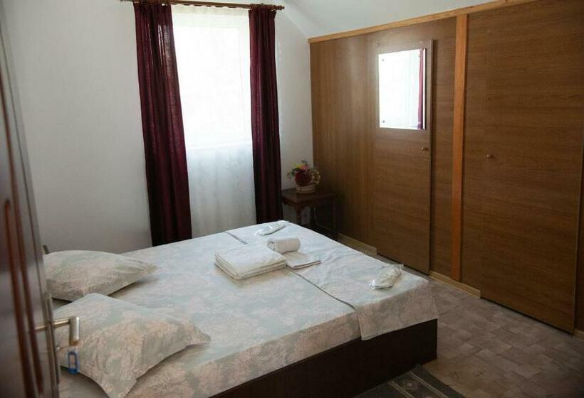 غرفة قياسية سرير كينج, Casa Dany