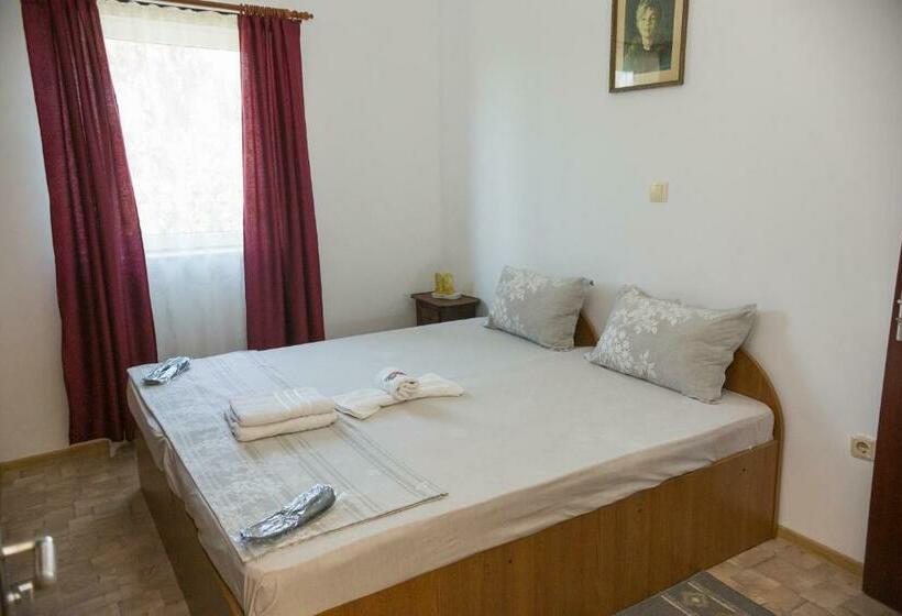 غرفة قياسية سرير كينج, Casa Dany