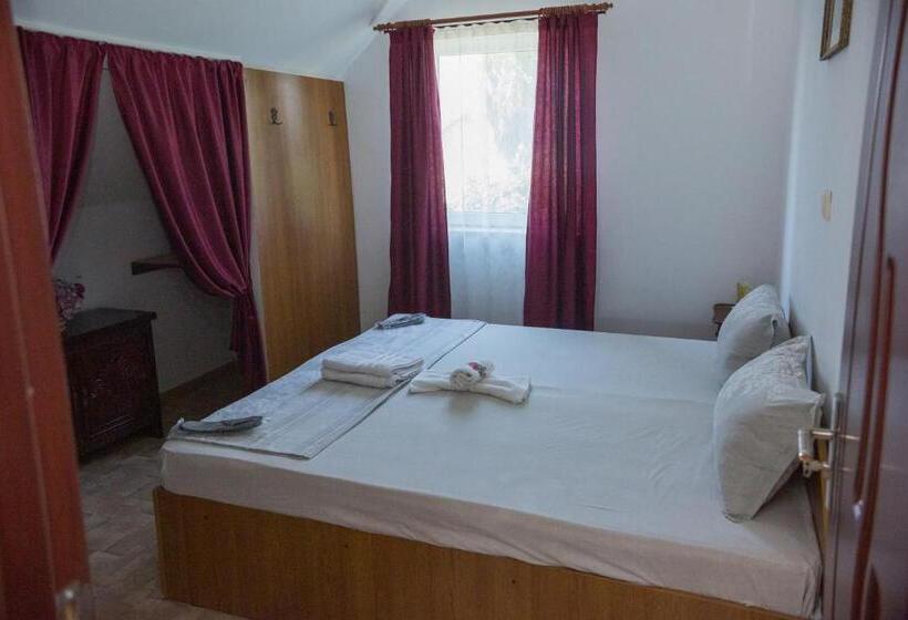 اتاق استاندارد با تخت بزرگ, Casa Dany