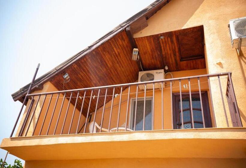 غرفة قياسية مطلّة علي الحديقة, Casa Dany