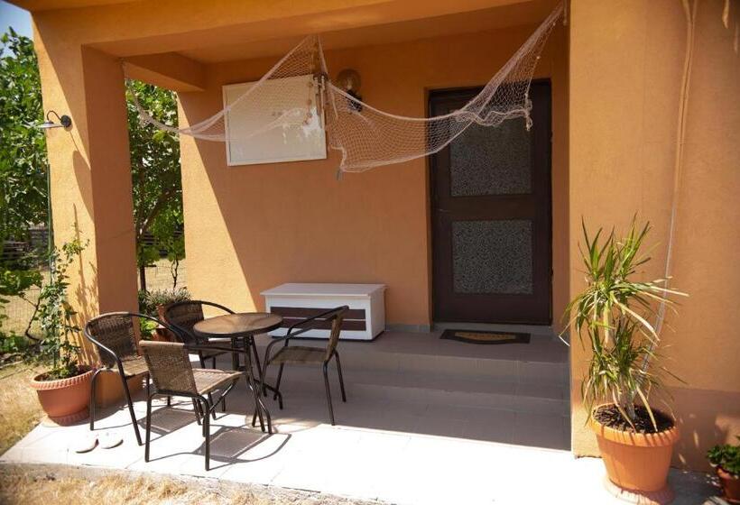 شقة غرفتين, Casa Dany