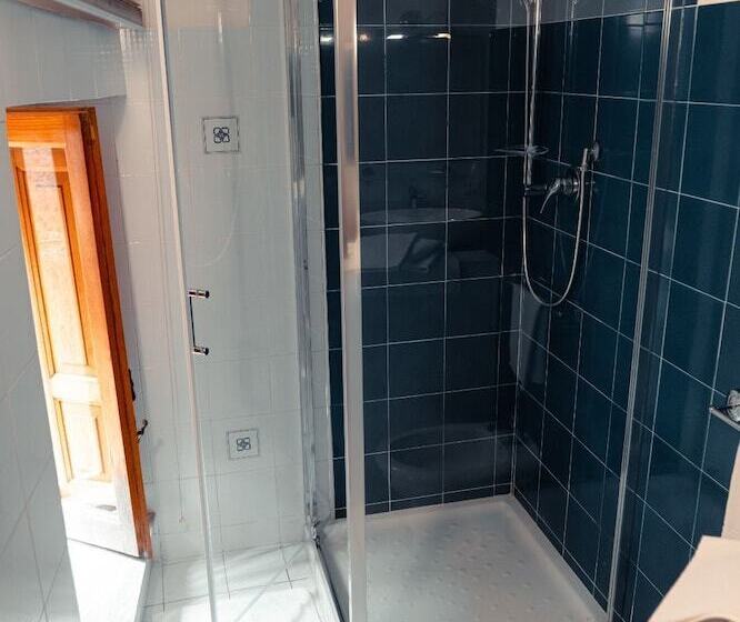 غرفة قياسية, Savoia Residence