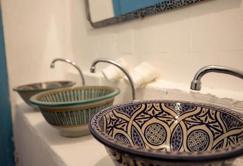 经济房, Backhome Fez