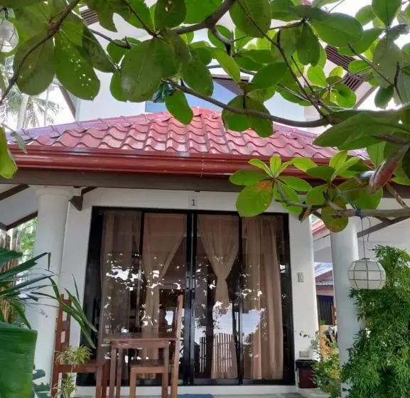 オーシャンビューのスタンダードバンガロー, Corong Beach Resort