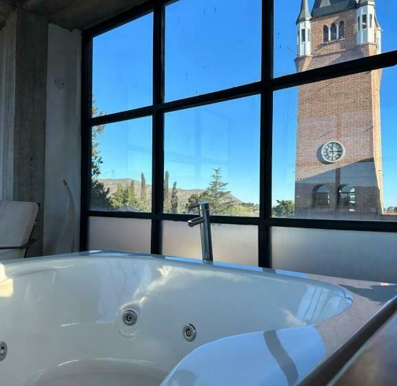 آپارتمان 1 خوابه با چشمانداز, Tower Adults Only