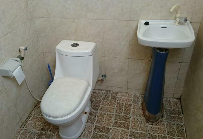 חדר סטנדרט עם טרסה, Barracuda Beach Hostel