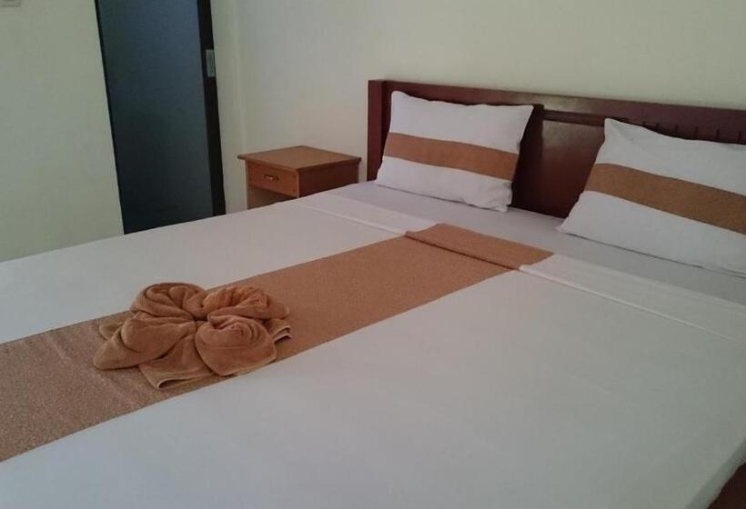 חדר סטנדרט עם טרסה, Barracuda Beach Hostel