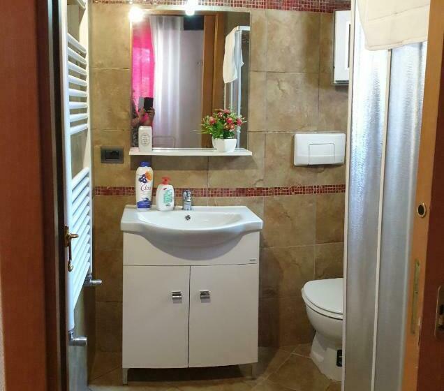 شقة غرفة نوم واحدة بالطابق الأرضى, Colle La Guardia