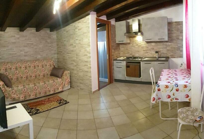 شقة غرفة نوم واحدة بالطابق الأرضى, Colle La Guardia