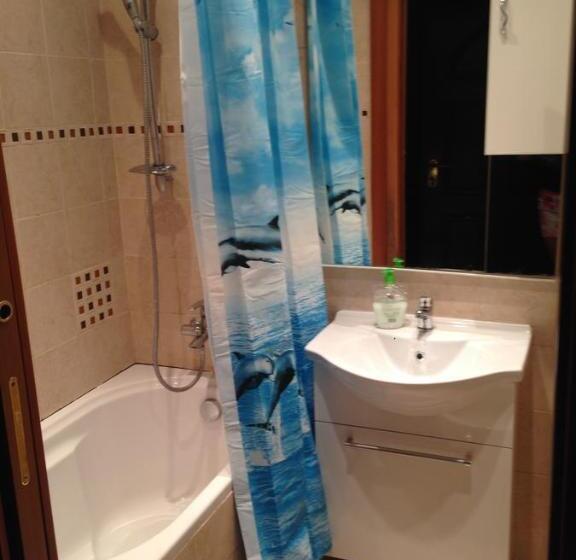 شقة غرفة نوم واحدة بالطابق الأرضى, Colle La Guardia