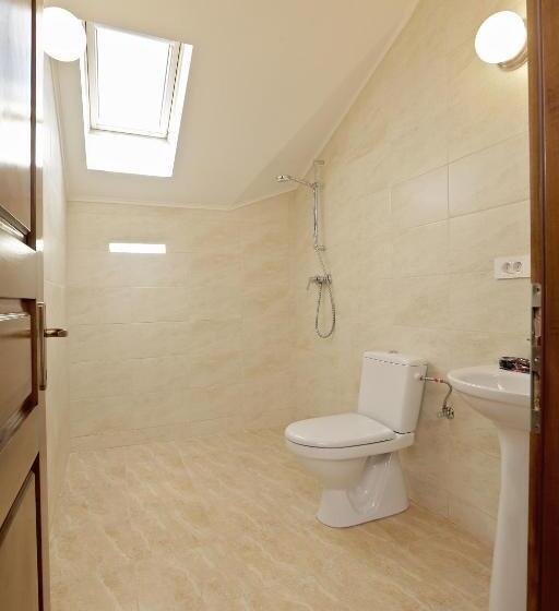 اتاق اکونومی, Thermal Family Resort