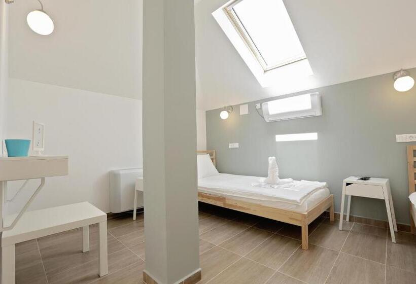 Economy Triple Room, Thermal Family Resort