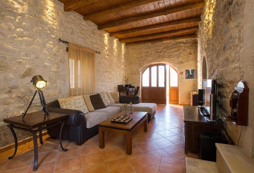 スーペリアースイート, Arcus Suites