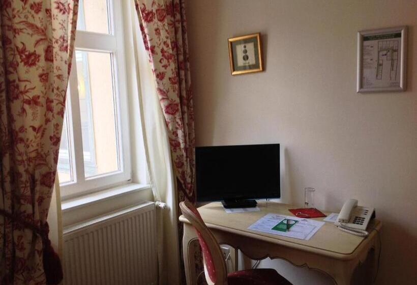 スタンダードシングルルーム, Adler