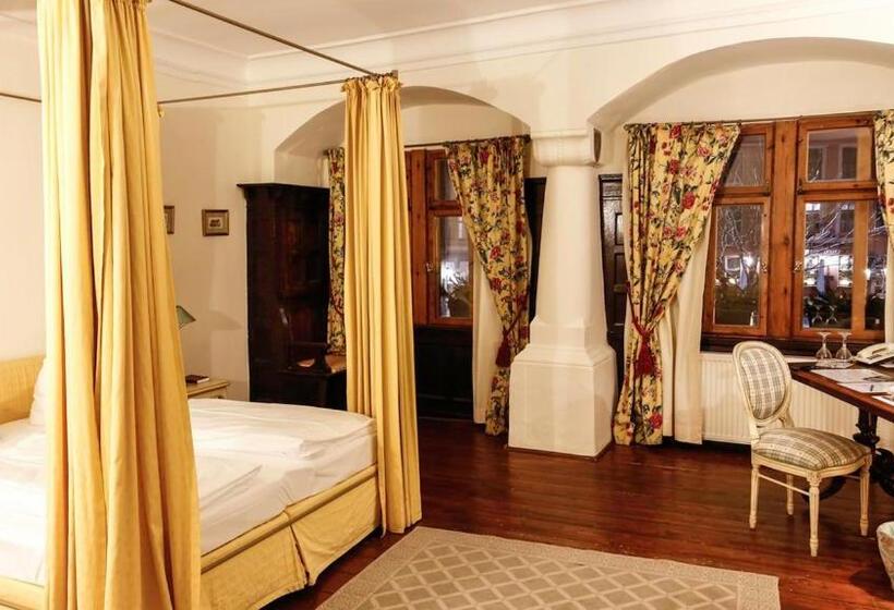 スタンダードルーム, Adler