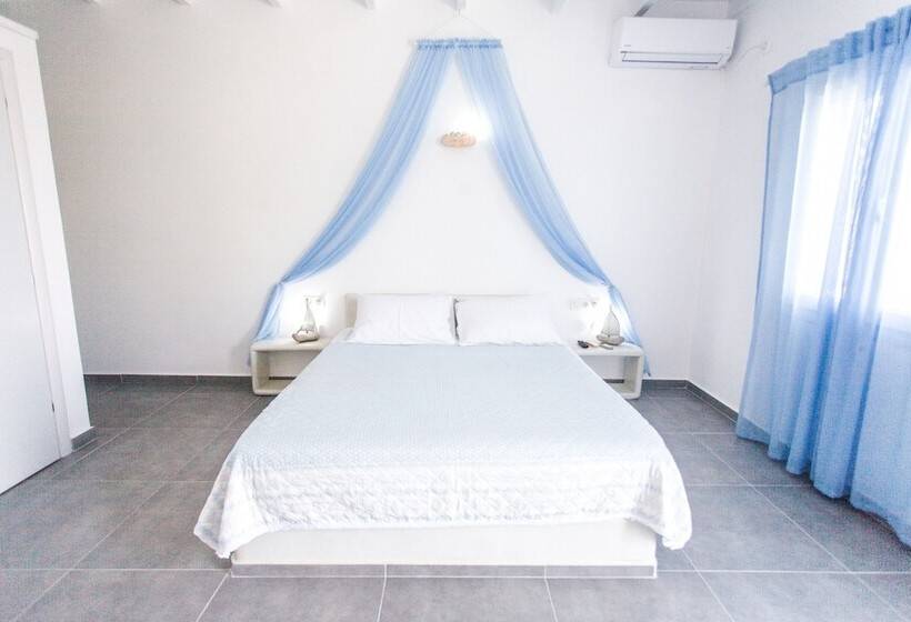 Номер Стандарт, Alexandros Village